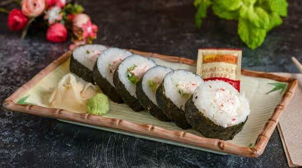 F16. Crab Rangoon Roll